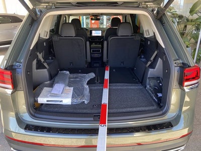 2026 Volkswagen Atlas 2.0T SE with Technology