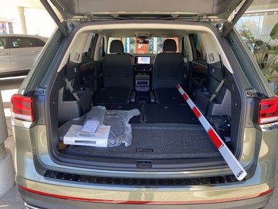 2026 Volkswagen Atlas 2.0T SE with Technology