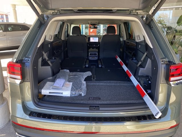 2026 Volkswagen Atlas 2.0T SE with Technology