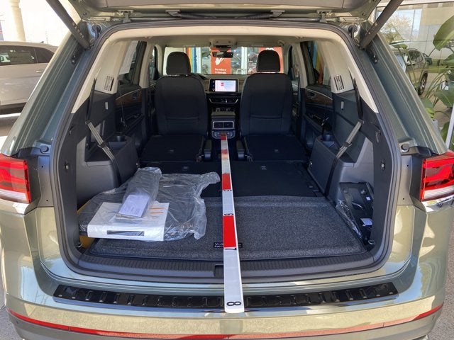 2026 Volkswagen Atlas 2.0T SE with Technology