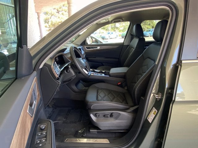 2026 Volkswagen Atlas 2.0T SE with Technology