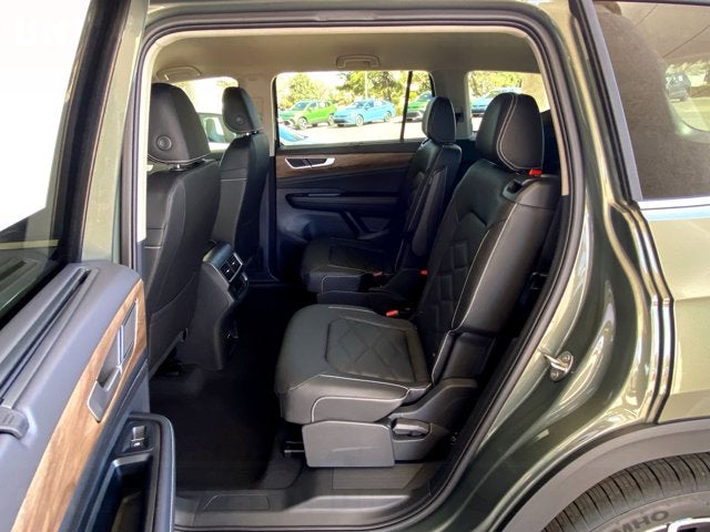 2026 Volkswagen Atlas 2.0T SE with Technology