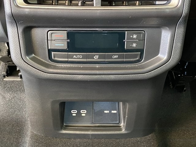 2026 Volkswagen Atlas 2.0T SE with Technology