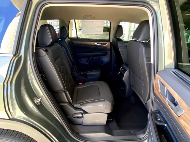 2026 Volkswagen Atlas 2.0T SE with Technology