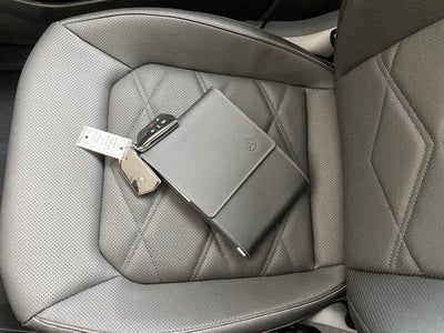 2026 Volkswagen Atlas 2.0T SE with Technology
