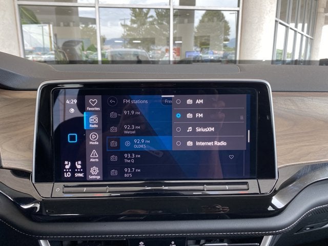 2026 Volkswagen Atlas 2.0T SE with Technology