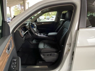 2026 Volkswagen Atlas 2.0T SE with Technology
