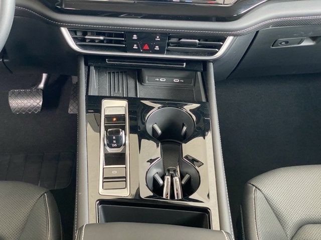 2026 Volkswagen Atlas 2.0T SE with Technology