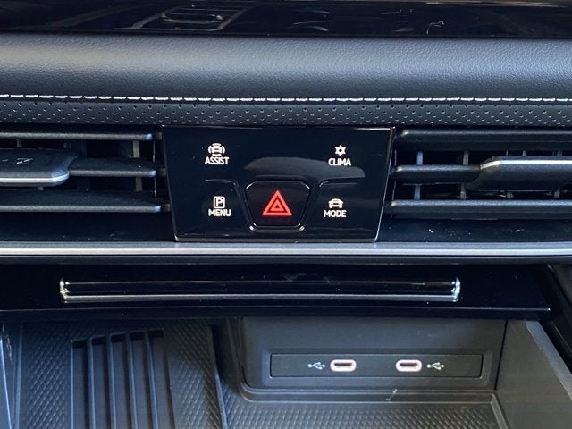 2026 Volkswagen Atlas 2.0T SE with Technology