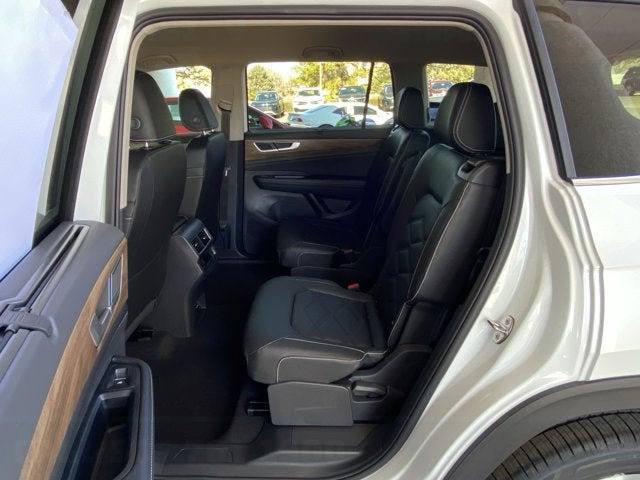 2026 Volkswagen Atlas 2.0T SE with Technology