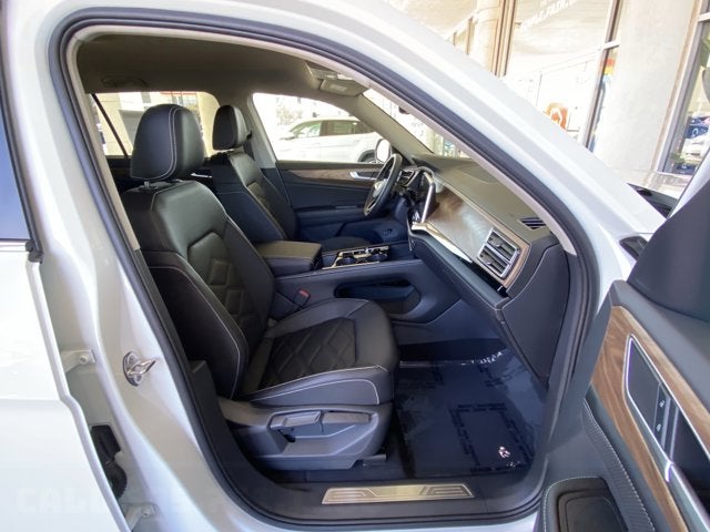 2026 Volkswagen Atlas 2.0T SE with Technology