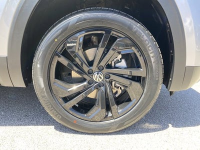 2023 Volkswagen Atlas 3.6L V6 SE with Technology
