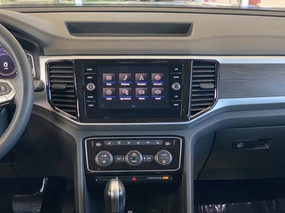 2023 Volkswagen Atlas 3.6L V6 SE with Technology