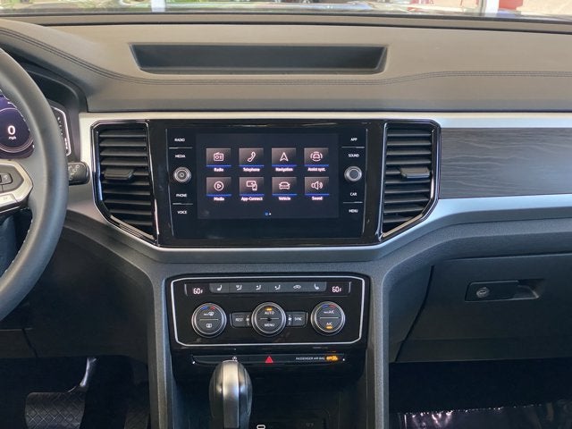 2023 Volkswagen Atlas 3.6L V6 SE with Technology