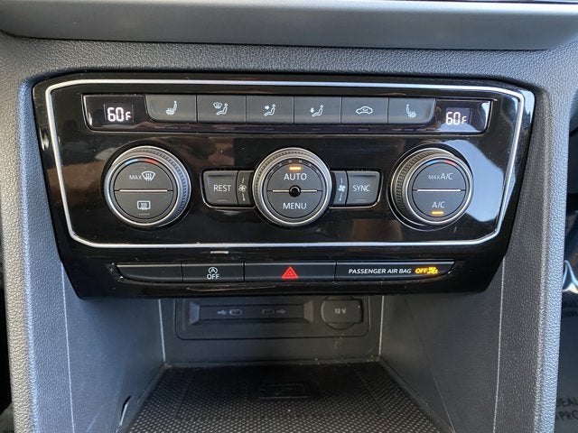 2023 Volkswagen Atlas 3.6L V6 SE with Technology