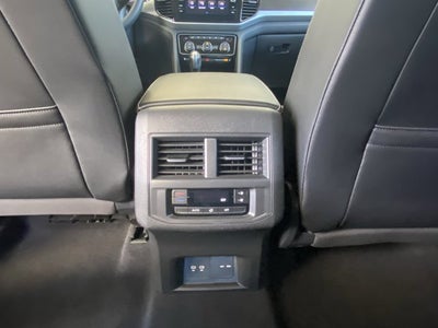 2023 Volkswagen Atlas 3.6L V6 SE with Technology
