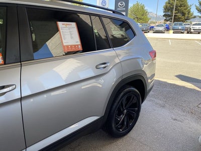 2023 Volkswagen Atlas 3.6L V6 SE with Technology