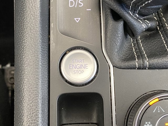 2023 Volkswagen Atlas 3.6L V6 SE with Technology