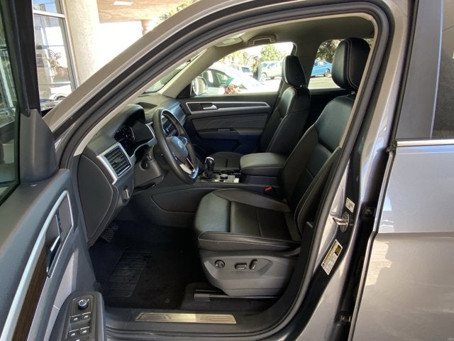 2023 Volkswagen Atlas 3.6L V6 SE with Technology