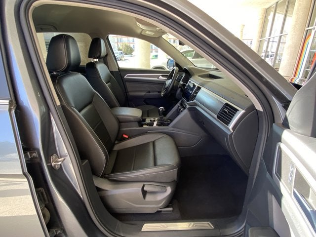 2023 Volkswagen Atlas 3.6L V6 SE with Technology