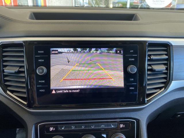 2023 Volkswagen Atlas 3.6L V6 SE with Technology