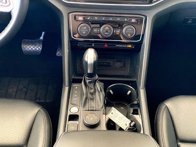 2023 Volkswagen Atlas 3.6L V6 SE with Technology