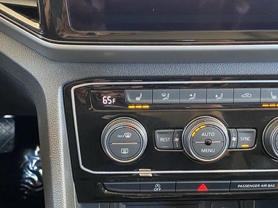 2023 Volkswagen Atlas 3.6L V6 SE with Technology