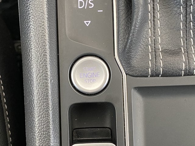 2023 Volkswagen Atlas 3.6L V6 SE with Technology