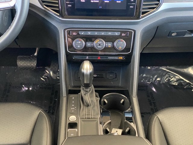 2023 Volkswagen Atlas 3.6L V6 SE with Technology