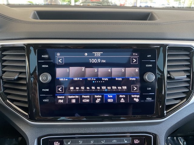 2023 Volkswagen Atlas 3.6L V6 SE with Technology