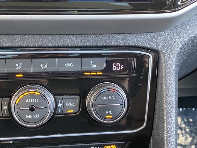 2023 Volkswagen Atlas 3.6L V6 SE with Technology