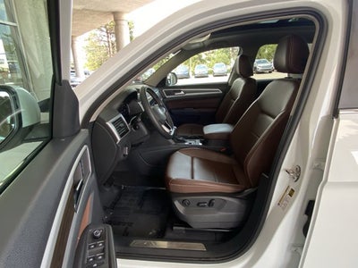 2023 Volkswagen Atlas 3.6L V6 SE with Technology