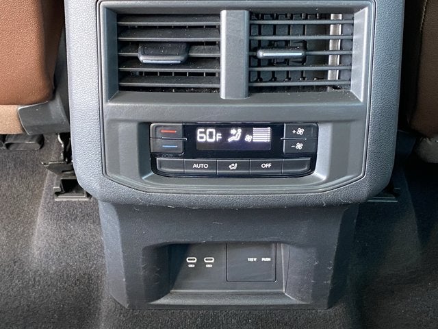 2023 Volkswagen Atlas 3.6L V6 SE with Technology