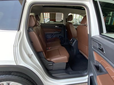 2023 Volkswagen Atlas 3.6L V6 SE with Technology