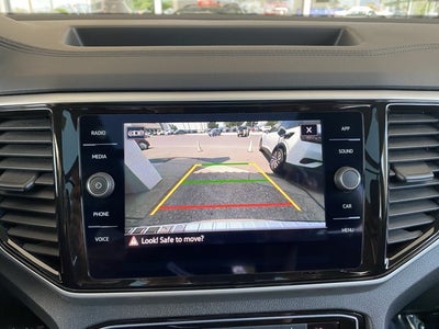 2023 Volkswagen Atlas 3.6L V6 SE with Technology