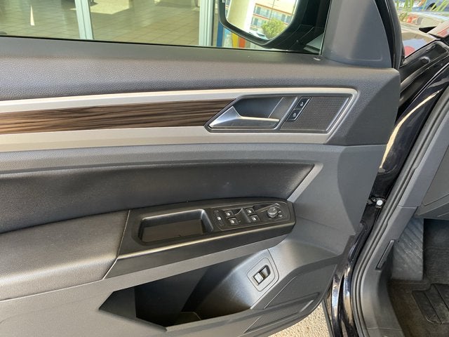 2021 Volkswagen Atlas 3.6L V6 SE with Technology