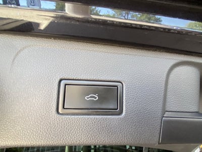 2021 Volkswagen Atlas 3.6L V6 SE with Technology
