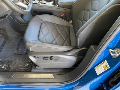 2025 Volkswagen Atlas Cross Sport 2.0T SE with Technology