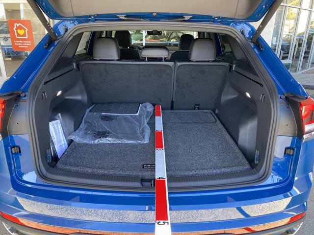 2025 Volkswagen Atlas Cross Sport 2.0T SE with Technology