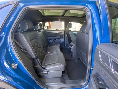 2025 Volkswagen Atlas Cross Sport 2.0T SE with Technology