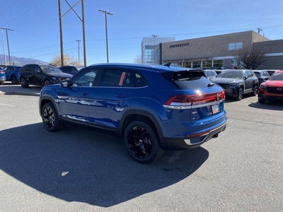 2025 Volkswagen Atlas Cross Sport 2.0T SE with Technology