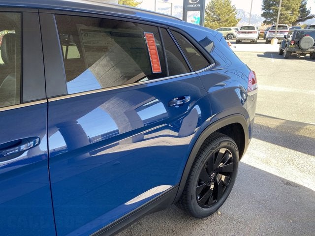 2025 Volkswagen Atlas Cross Sport 2.0T SE with Technology