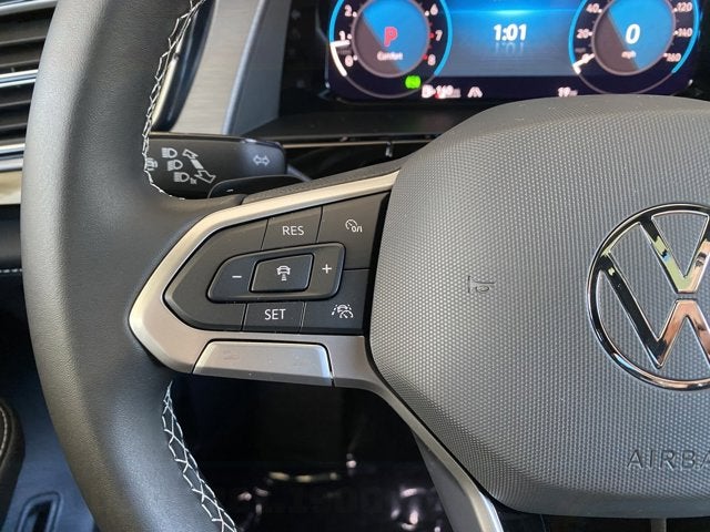 2025 Volkswagen Atlas Cross Sport 2.0T SE with Technology