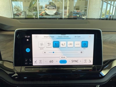 2026 Volkswagen Atlas 2.0T SE with Technology