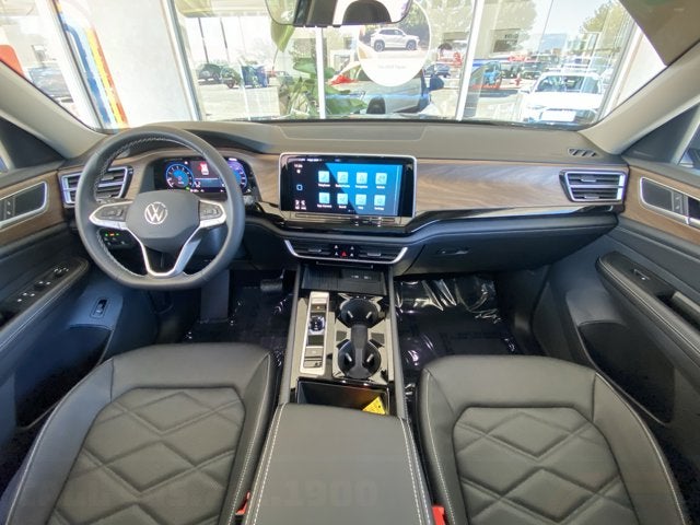 2026 Volkswagen Atlas 2.0T SE with Technology