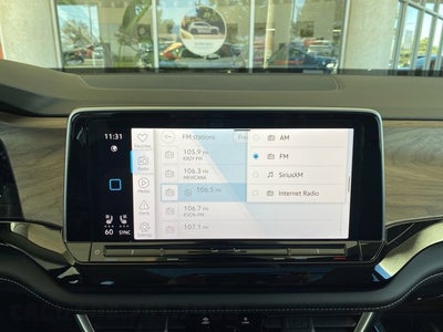 2026 Volkswagen Atlas 2.0T SE with Technology