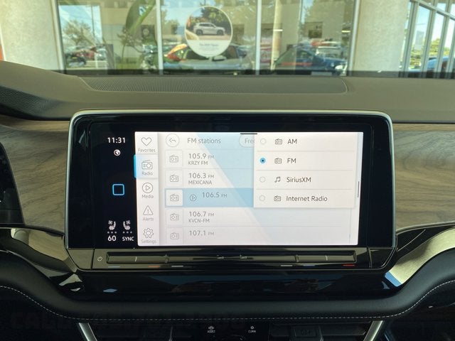 2026 Volkswagen Atlas 2.0T SE with Technology