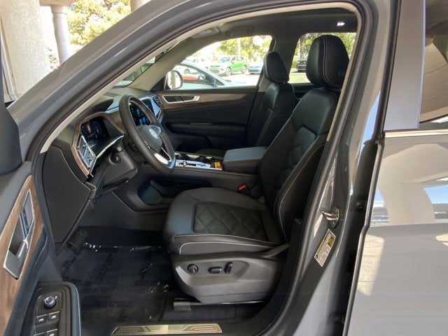 2026 Volkswagen Atlas 2.0T SE with Technology