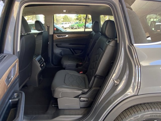 2026 Volkswagen Atlas 2.0T SE with Technology