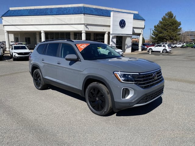 2026 Volkswagen Atlas 2.0T SE with Technology